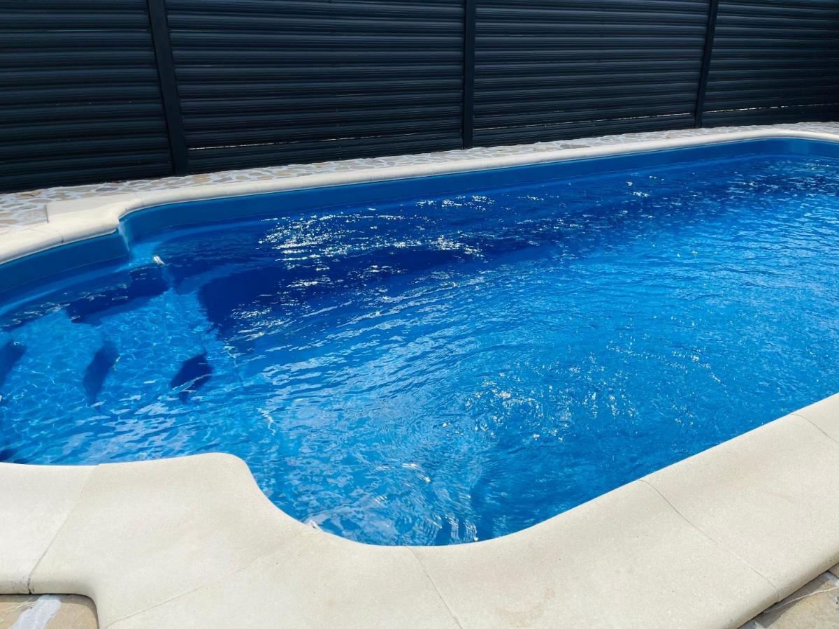 Luxury 3 Bedroom Pool Villa Gulia Экстерьер фото